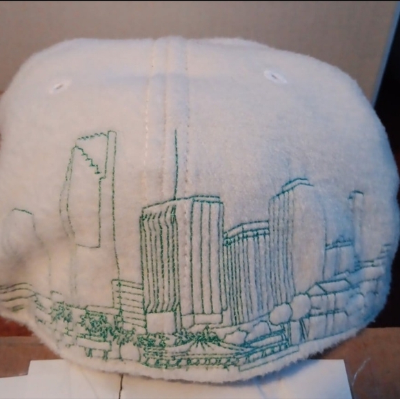 Miami New Era 59 Fifty 7 1/8 56.8cm fitted White hat cap - Picture 4 of 7